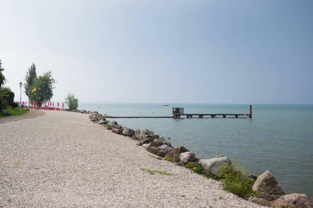 San Benedetto di Lugana 2 Apartment Peschiera del Garda Bagian luar foto